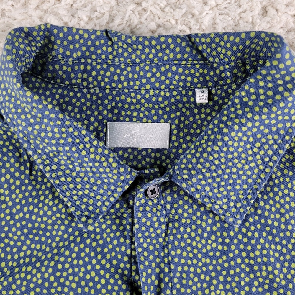 7 For All Mankind Button Down Mens Size XL Blue Green Polka Dot Geo Short Sleeve - Picture 3 of 10